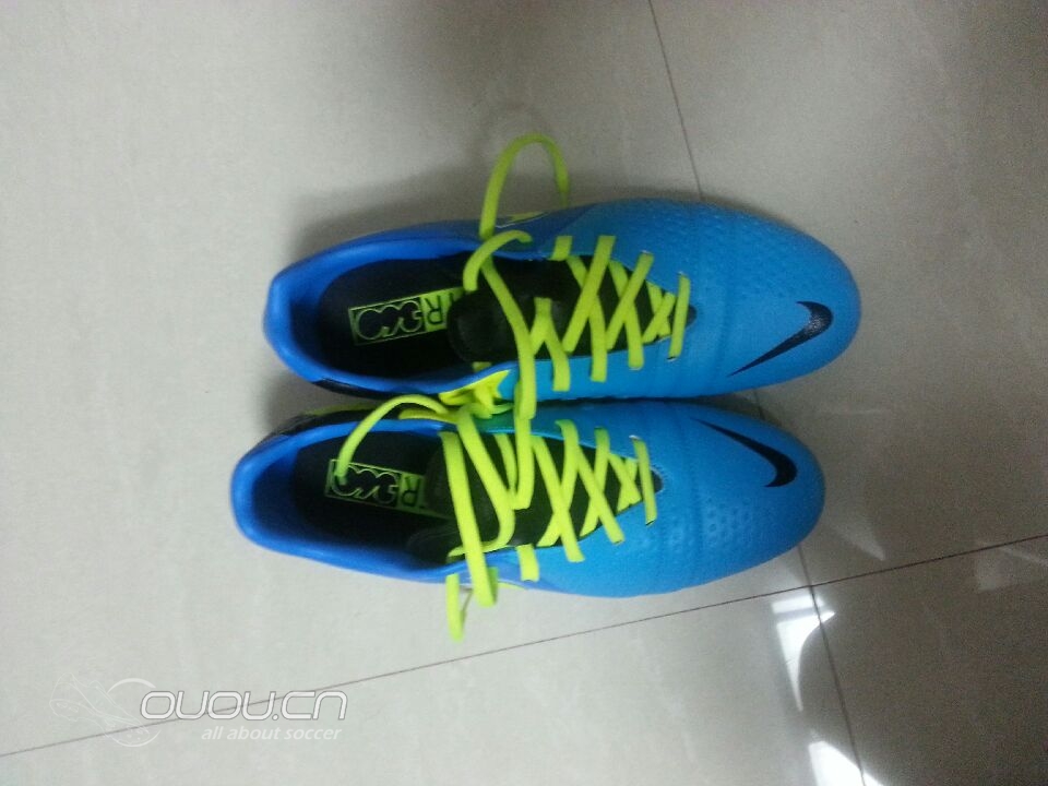 前天刚拿到这对中端ctr360的时候觉得小了半码,感觉一下子跌到咯地狱,但影响不了我搞大它的决心。