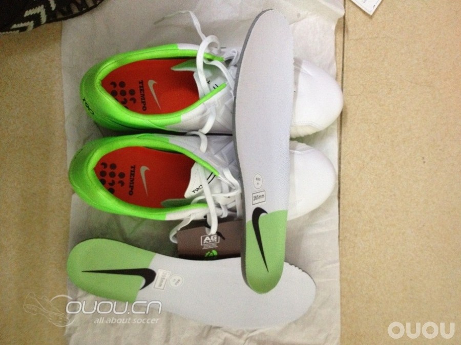 新入手的 NIKE T90 STRIKE IV AG 足球鞋