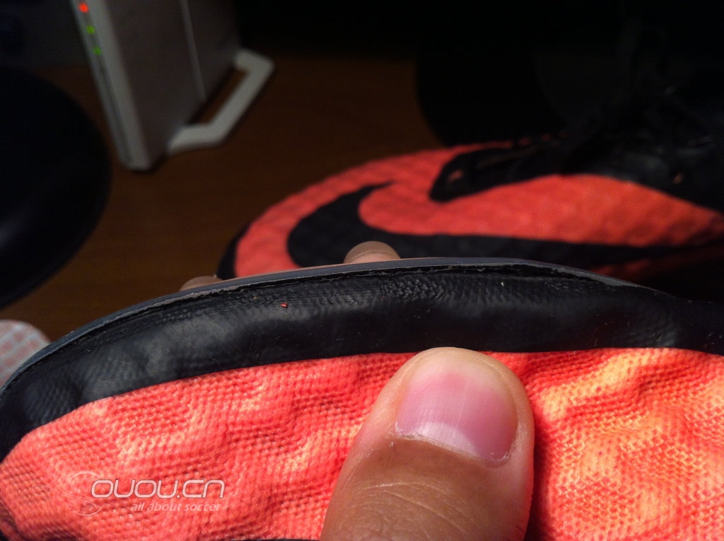 NIKE Hypervenom 顶级FG实战两场后惨象