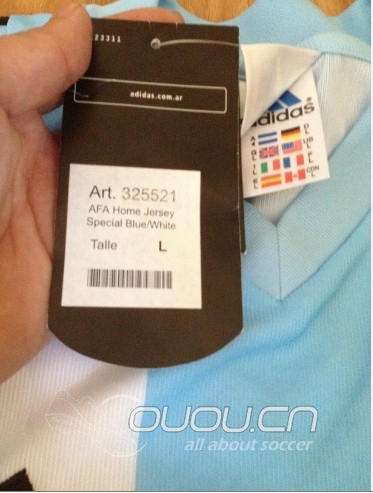 发张2002年阿根廷国家队巴蒂斯图塔球迷版球衣!