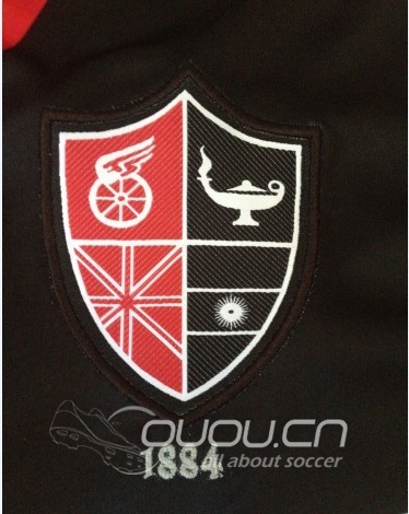 发张2013解放者杯老男孩客场11号马西罗德里格斯落场球衣!