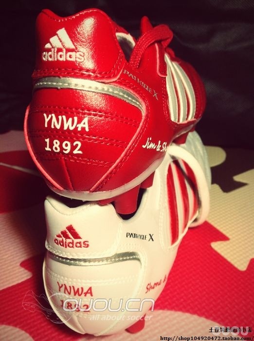 和女友一起踢球,你有我happy么~~~~