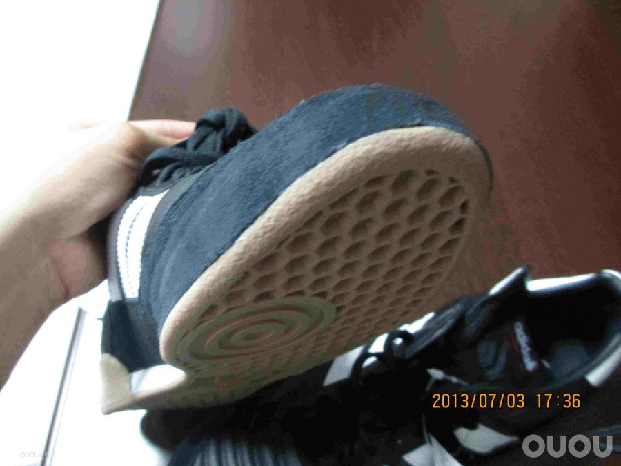 麻烦帮助鉴定一下刚收的copa indoor 真假!多谢先