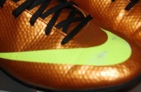 关于刺客九 落日橙掉漆?