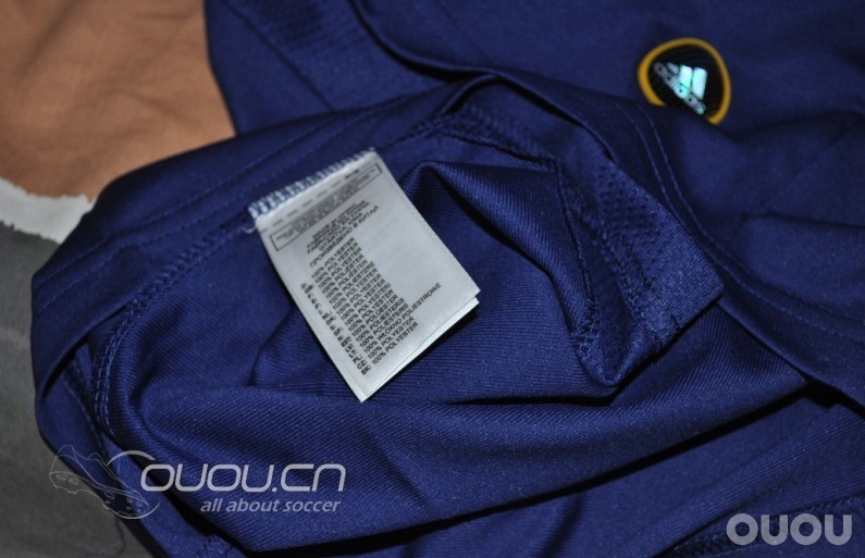 求鉴定法国队2010世界杯版主场球衣