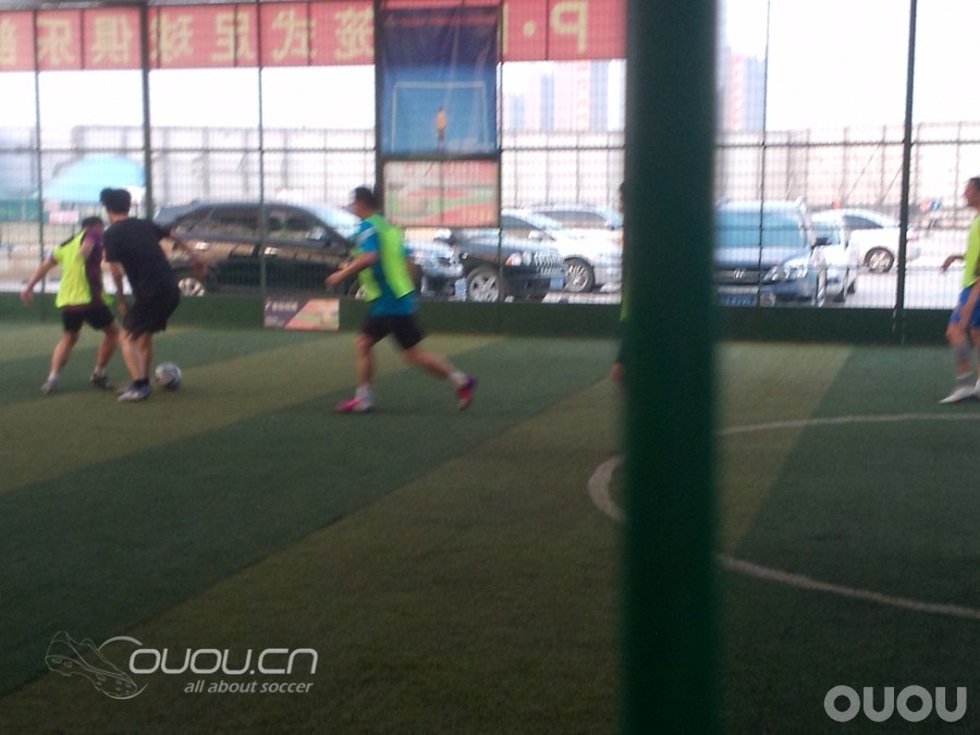 昨天去踢小场的意外发现