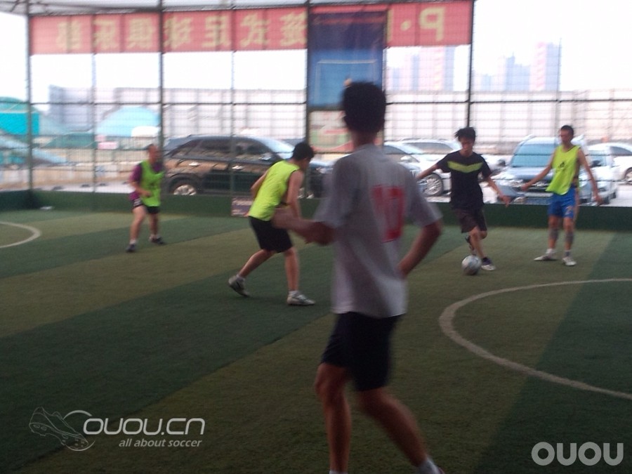 昨天去踢小场的意外发现