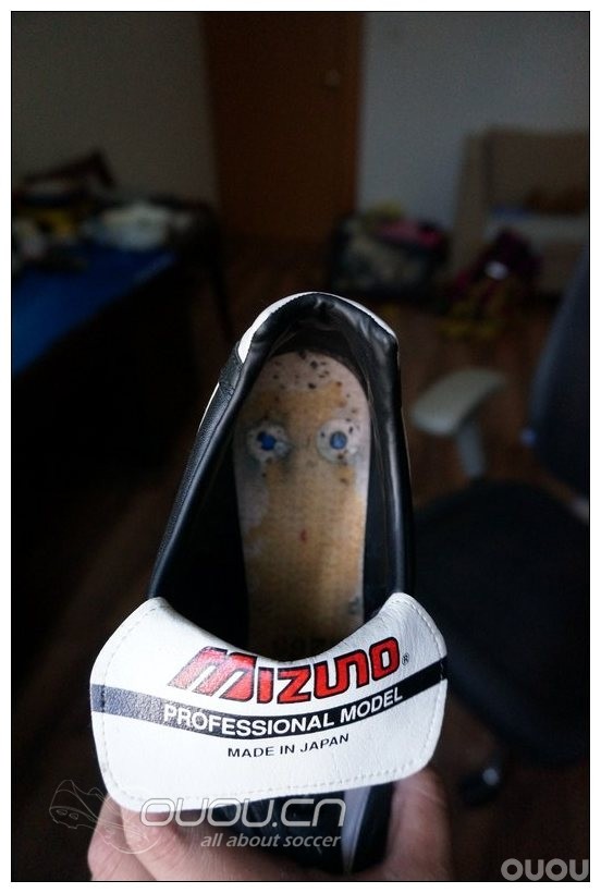 关键词 换底 日产 MORELIA (SG-FG) 水晶底 (日产球鞋换底实录)