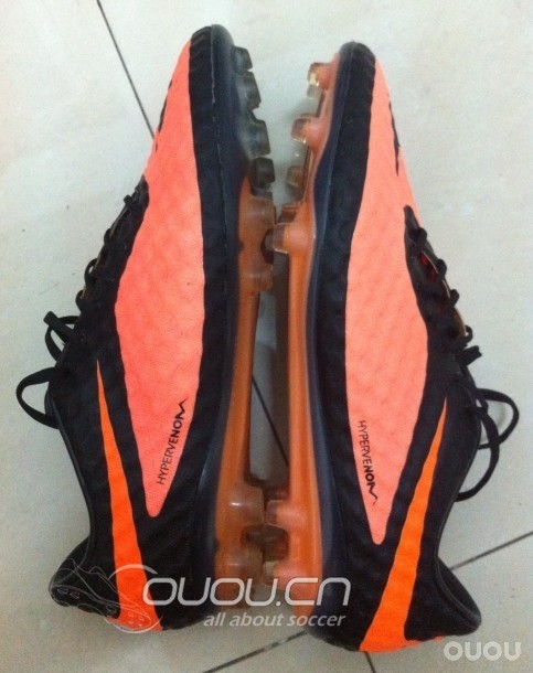 毒锋顶级AG & FG,妈妈再也不用担心我下什么地了(顺道展示毒锋适不适合宽脚)