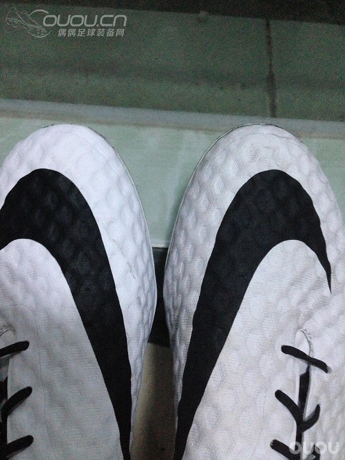 白蛇毒蜂第二季,关于白色的NIKESKIN清洗问题