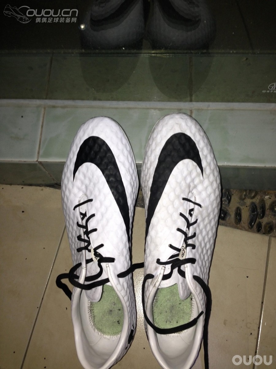 白蛇毒蜂第二季,关于白色的NIKESKIN清洗问题