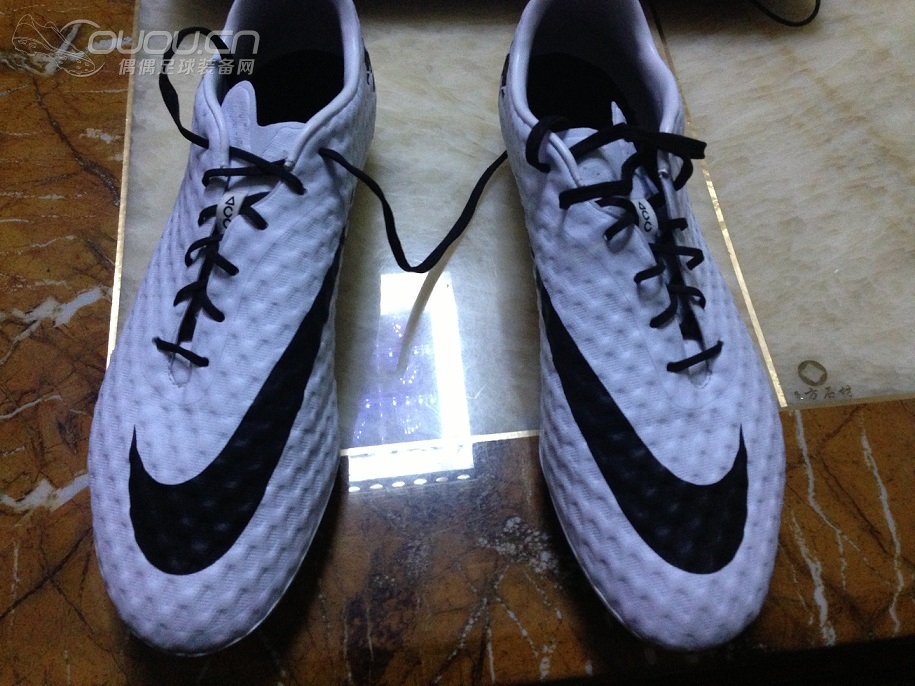 白蛇毒蜂第二季,关于白色的NIKESKIN清洗问题