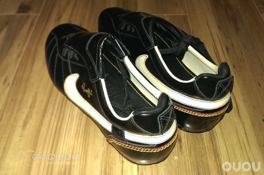 简约、复古、纯粹——小罗的个人私房菜Tiempo Ronaldinho SG赏析