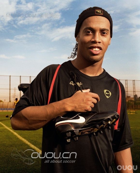 简约、复古、纯粹——小罗的个人私房菜Tiempo Ronaldinho SG赏析