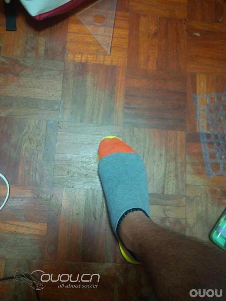 这我能信,跪求一解,不正常配色与更不正常的鞋标ctr2