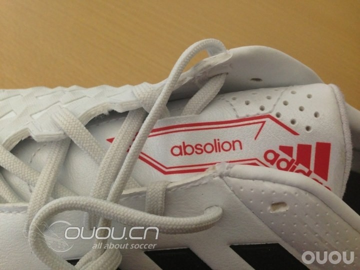 是首发么?次顶级PREDATOR LZ2白红配色