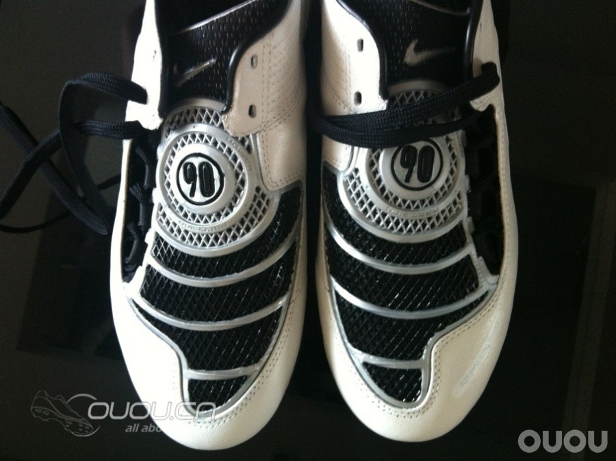 NIKE laser1 DIY改装骷髅头战靴