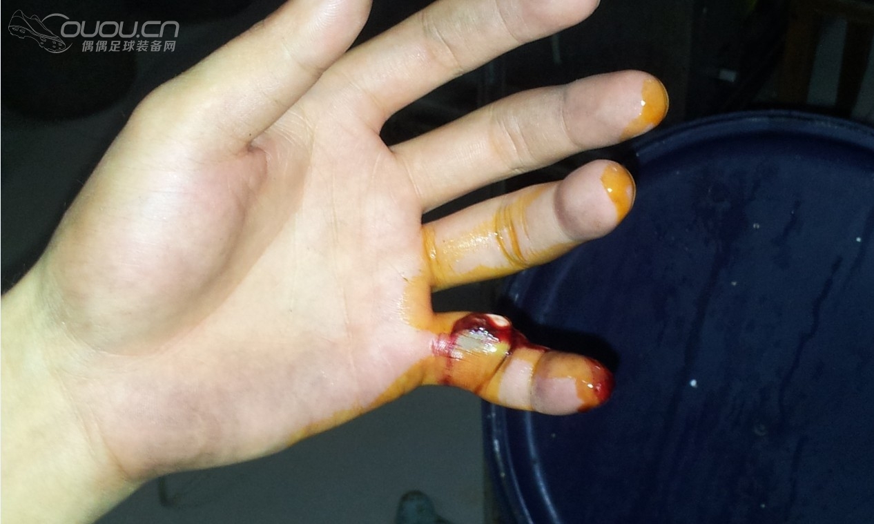 来偶偶蛮久了,晒晒自己的实战鞋