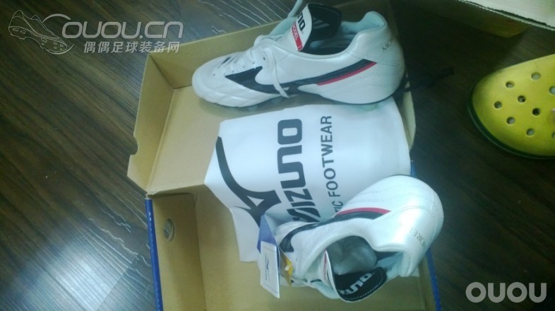 新手入美津浓morelia UL