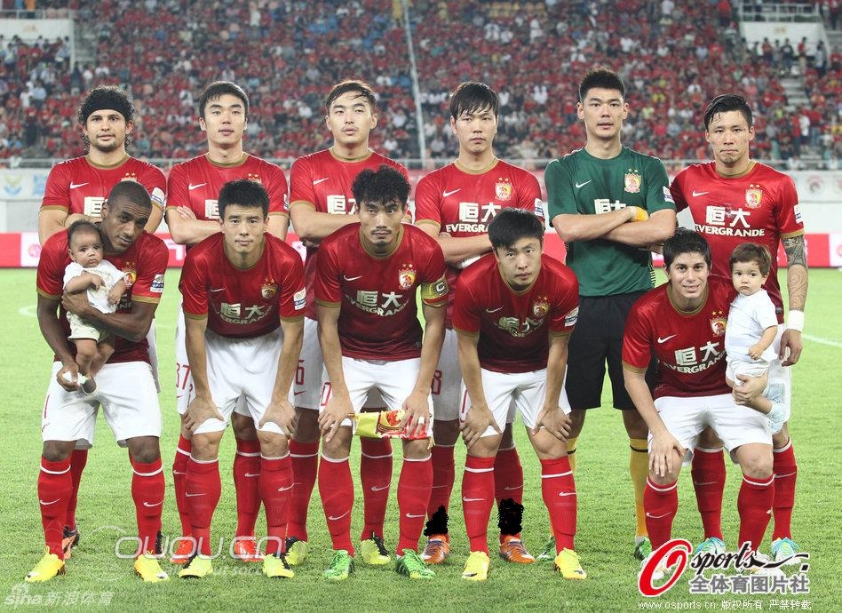 金英权的鞋子,求科普!~