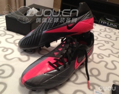 昨天到的两双新鞋  nike T90 LASER   刺客9HG顶级ACC