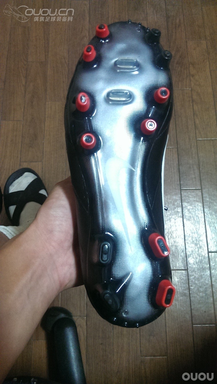 喜欢刺客,但大肥脚还是tiempo最舒服啊。。。