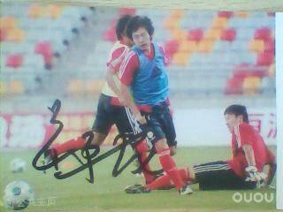 身为青岛人当然要支持家乡球星啦,哈哈。