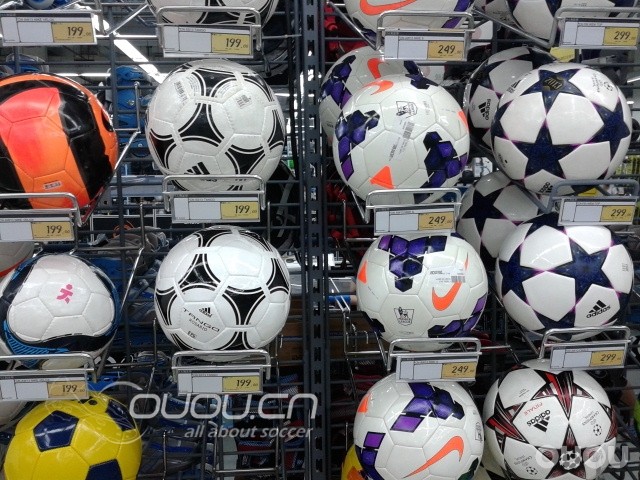 二个小时,试鞋12双,体会与小伙伴们分享。