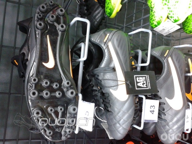 二个小时,试鞋12双,体会与小伙伴们分享。