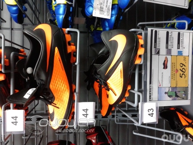 二个小时,试鞋12双,体会与小伙伴们分享。