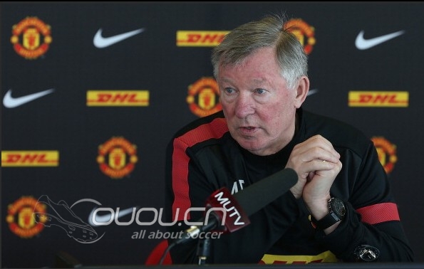 2012NIKE足球训练服两件到手!疑问就来了!