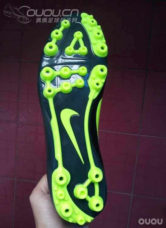 网上淘的 大神们来看看 正不正 刺客8中端