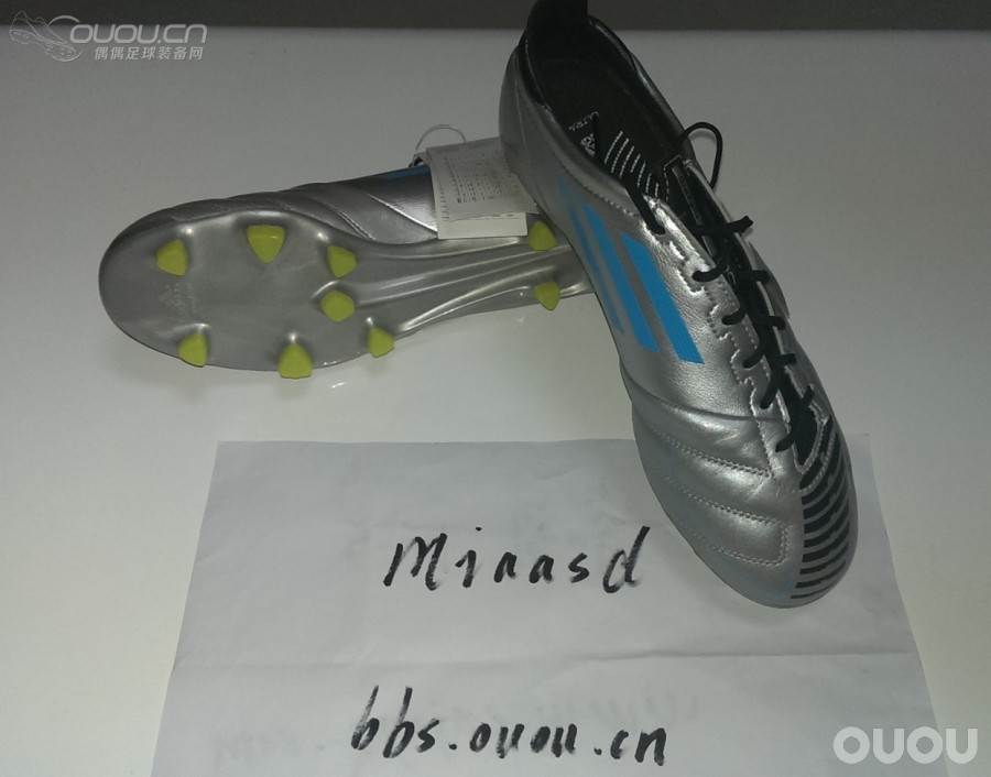 稀有配色(女款):银蓝adizero(Lea)TRX FG