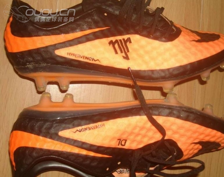 【内马尔LOGO】楼主有幸收获精细内马尔LOGO刺绣毒锋