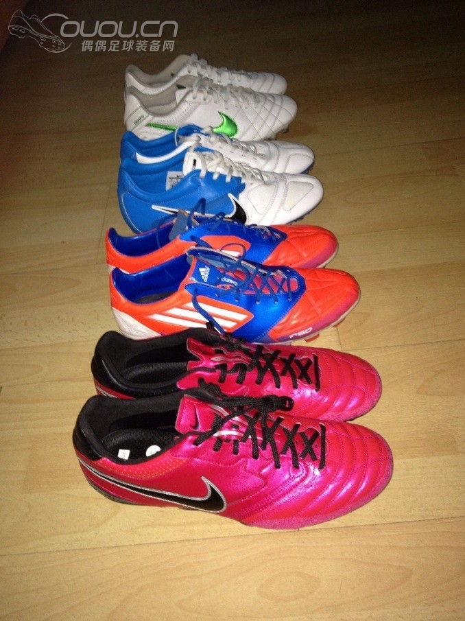 新买的球鞋到了,上大餐,来点掌声!!!