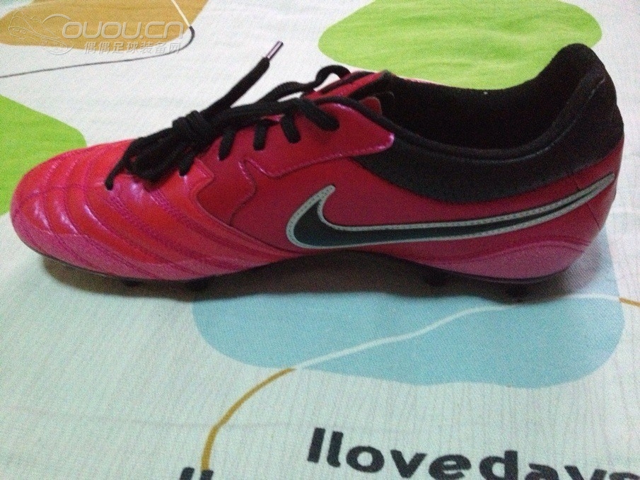 新买的球鞋到了,上大餐,来点掌声!!!