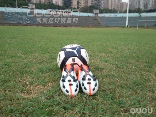 耐克T90最后的疯狂感受PUMA顶级球