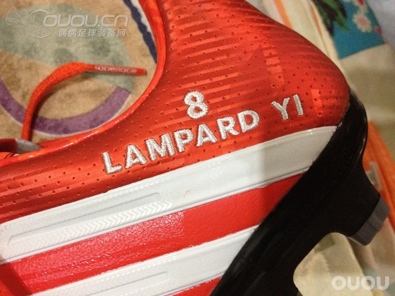 深夜来一发 ~!!! mi adidas 迷彩配色 擦 等了39天可算到货了 ~!!! 爱爆了~!!!