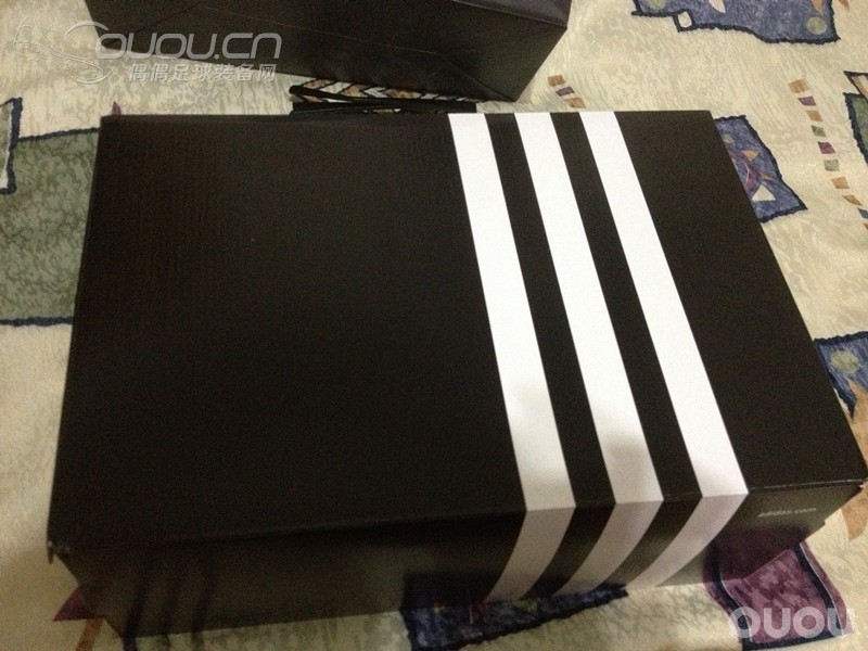 深夜来一发 ~!!! mi adidas 迷彩配色 擦 等了39天可算到货了 ~!!! 爱爆了~!!!