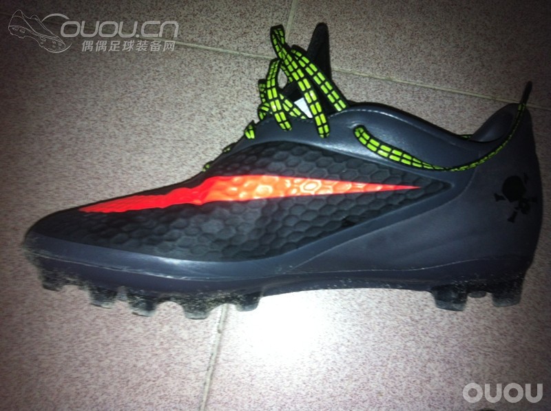 屌丝的第二双毒蜂。。。