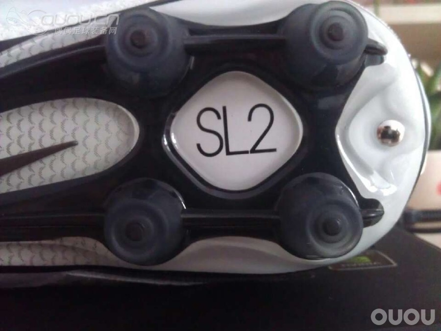 请大仙帮忙鉴定一下 这双里格拉 刚入手的!