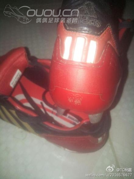 predator6. 2002韩日世界杯经典款。