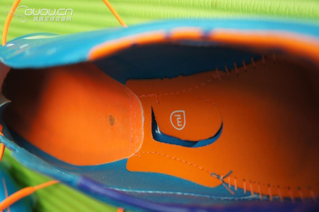 号称只有99克的第四代 F50 ,真心薄啊