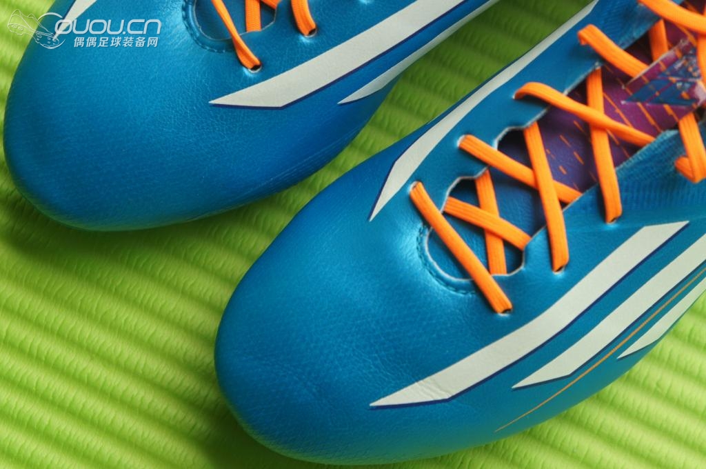 号称只有99克的第四代 F50 ,真心薄啊