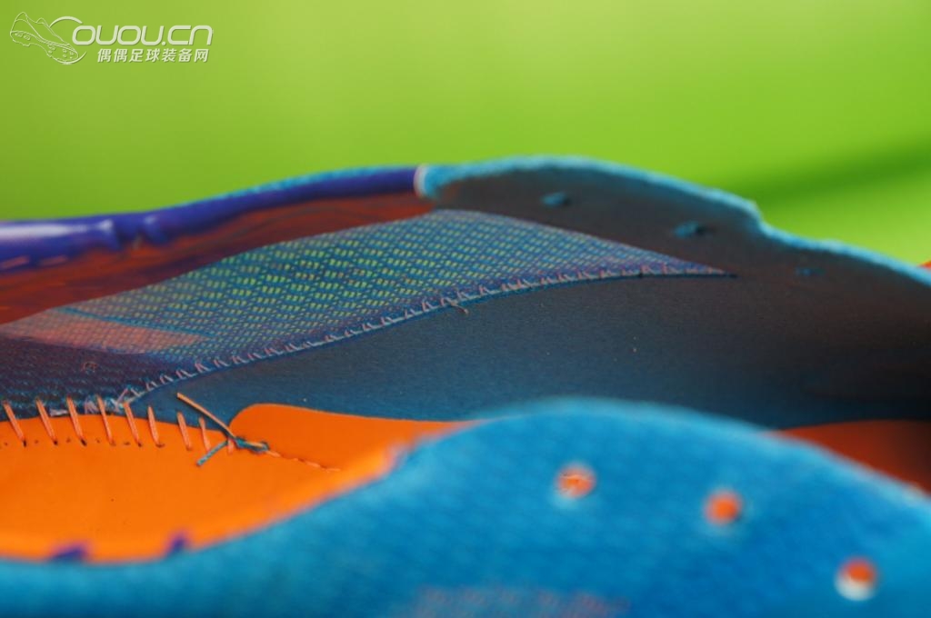 号称只有99克的第四代 F50 ,真心薄啊