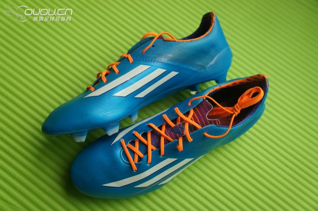 号称只有99克的第四代 F50 ,真心薄啊