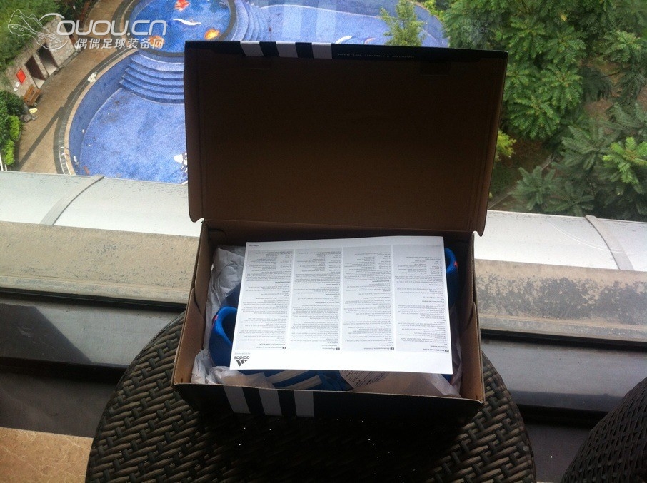 全新猎鹰13配色