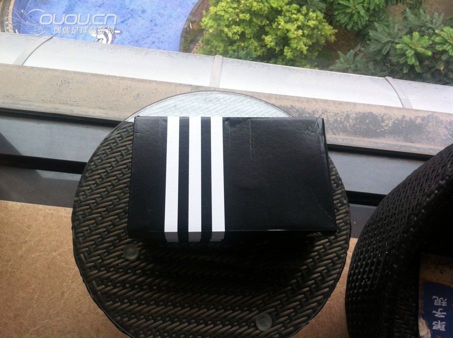 全新猎鹰13配色