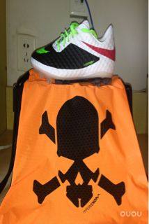 最近入的几双球鞋和一些装备