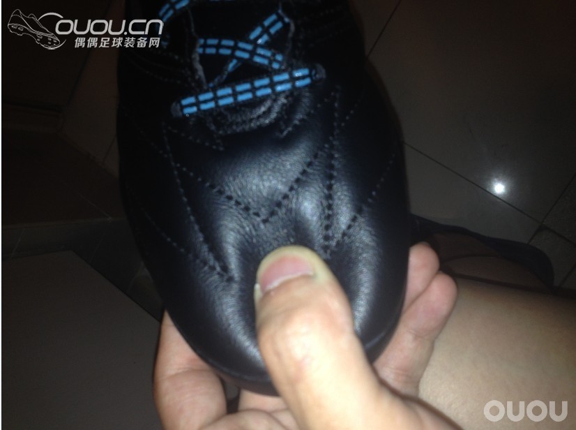 504 黑色皮版 首发么 嘿嘿 简单说说